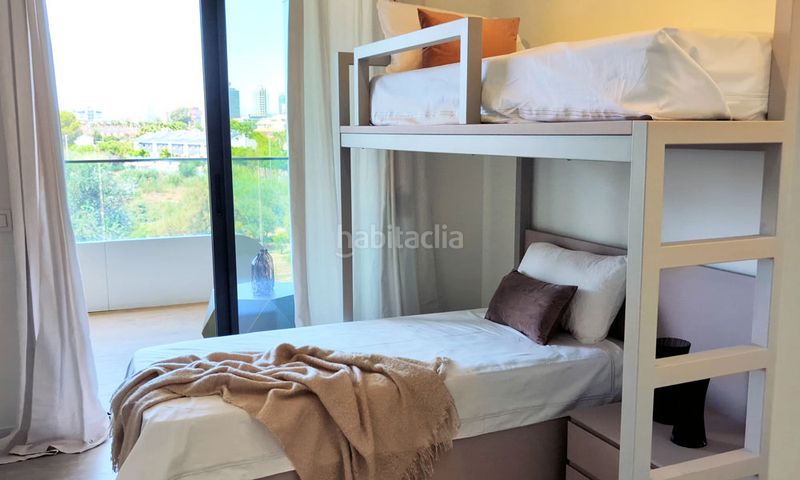 Foto e7f9bb9d-83ea-4af8-982e-0c612a12bb6f. Pis 163m<sup>2</sup> amb calefacció aparcament piscina a Juan Carlos I Murcia