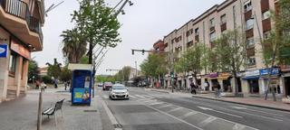 Location Parking voiture à Avinguda de barcelona 233. Garaje de alquiler con doble puerta automática con mando a dista