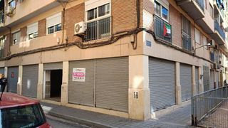 Local Comercial  Calle canovas del castillo. Local esquinero en pla carolinas