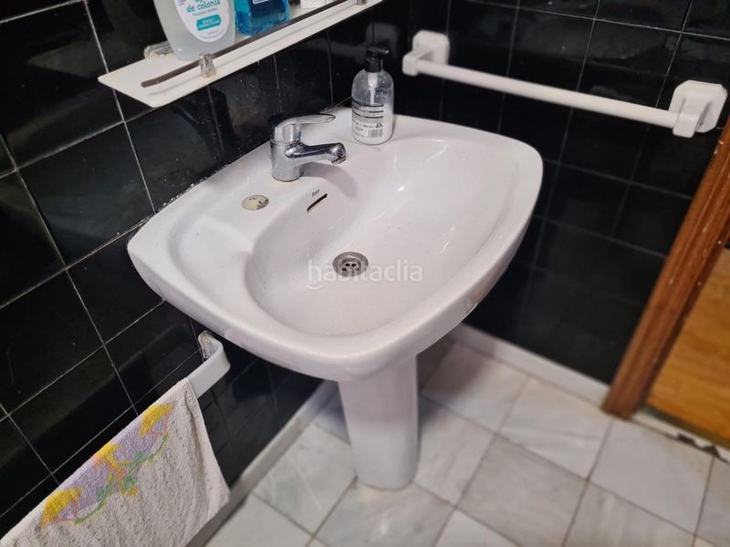 Foto b2367867-f444-40e6-a010-6b727cf0d0e2. Casa amb aparcament a Monòver