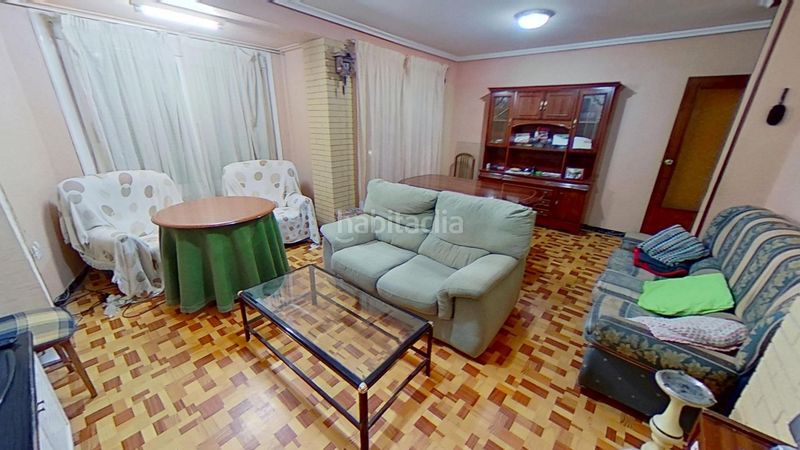 Foto c56e2496-e4f3-4271-8e51-57a4ddf80666. Casa amb aparcament a Monòver