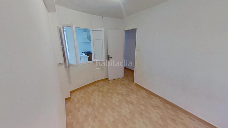 Foto 9b8c7387-3d4f-474d-a4f3-d38908a2d363. Piso  en venta muy cercano al centro en Campoamor Alicante