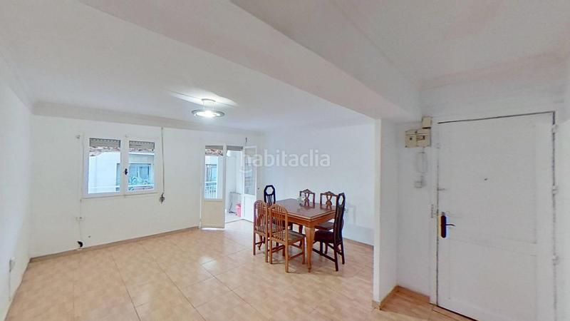 Foto e46129e0-80b0-418c-8805-b4500f68db7e. Piso  en venta muy cercano al centro en Campoamor Alicante