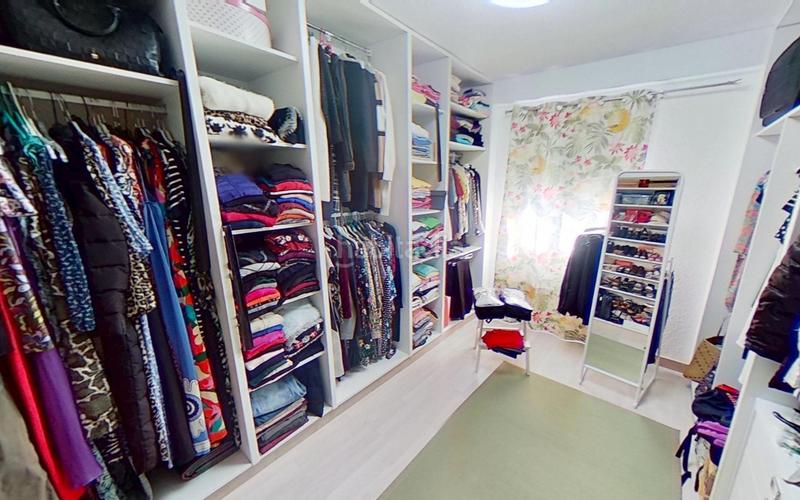 Foto 3efbe3f8-7b1f-4aea-a0ee-43d58f629f9f. Pis a Carolinas Altas Alicante