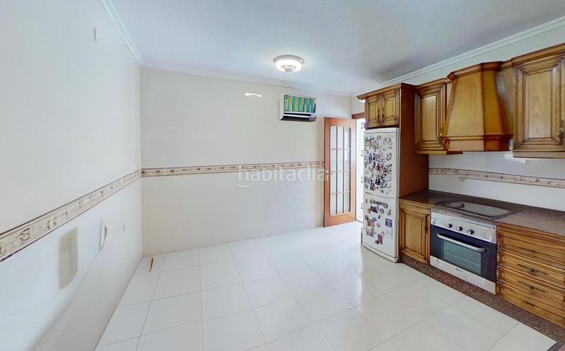 Foto aa0aaedc-e4f9-48ca-8b25-544b2a7ed8c2. Pis a Carolinas Altas Alicante