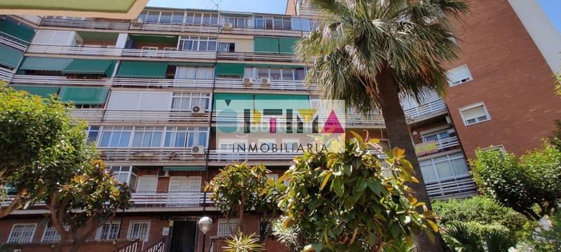 Foto d9661948-c62f-4e61-9443-de6309c898ca. Location appartement dans Pla de Bon Repós Alicante