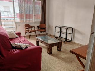 Location Appartement  Calle rio amadorio. Se alquila piso 2 sin ascensor cerca de av. padre esplá