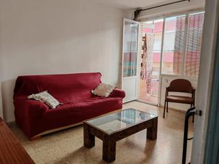 Miete Etagenwohnung  Calle rio amadorio. Se alquila piso 2 sin ascensor cerca de av. padre esplá