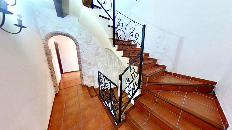 Foto 4a42f927-0dac-49d7-b4b1-a51df4707323. Casa amb calefacció aparcament a Novelda