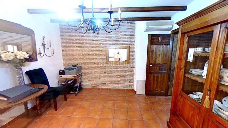 Foto 5fc980a5-7e10-4100-9911-bc58aa56c370. Casa amb calefacció aparcament a Novelda