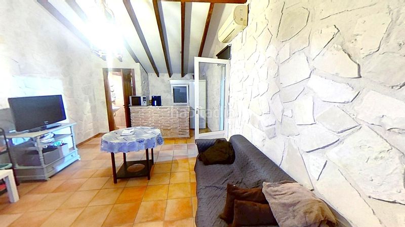 Foto a2a8e95b-1996-4a57-9cd9-878aebe277d5. Casa amb calefacció aparcament a Novelda