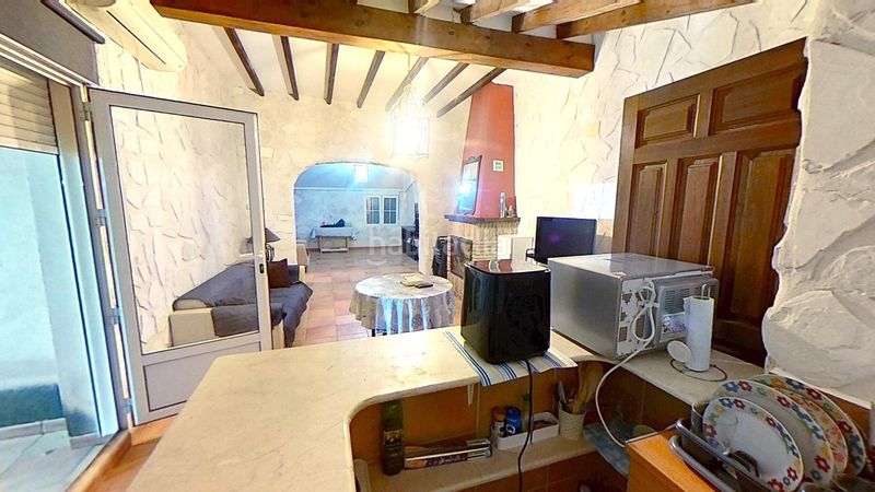 Foto d158a469-76b9-48c2-af03-bce8a9997e4d. Casa amb calefacció aparcament a Novelda