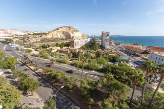 Pis  Avenida denia. Maravilloso piso en raval roig con vistas!!