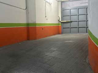 Aparcament cotxe a Calle GUARDAMAR