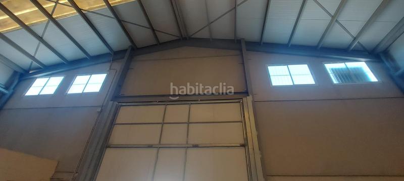 Foto 0b587d3a-80cd-4a79-97b1-2c40fcec8c9c. Bâtiment à usage industriel dans Altura