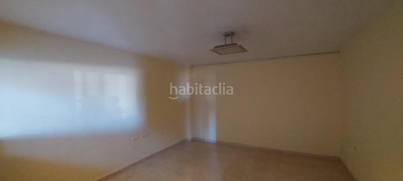 Foto 50f437ba-ba4c-45fe-9a84-8eb38fe09dfa. Bâtiment à usage industriel dans Altura