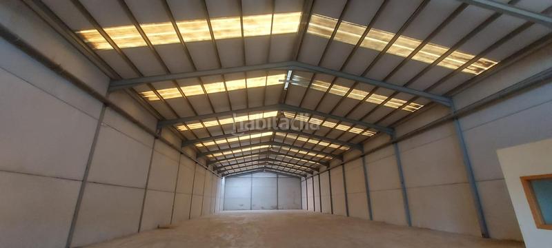 Foto 9d3ab4f5-76a2-4659-9dc8-cab519d52bb6. Bâtiment à usage industriel dans Altura