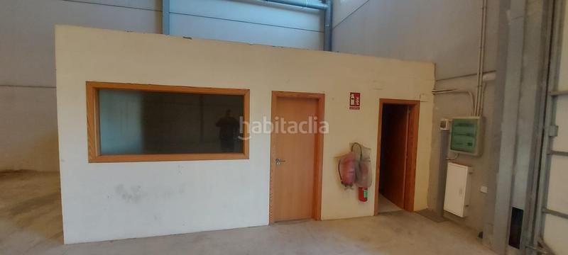 Foto b73c01fd-16c9-4202-8395-fc150f2d5555. Bâtiment à usage industriel dans Altura