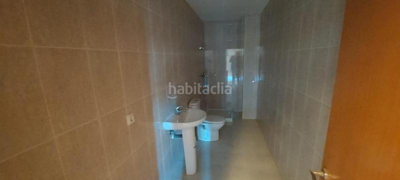 Foto d5d30144-4a6b-4902-bdb9-8fbf21084811. Bâtiment à usage industriel dans Altura