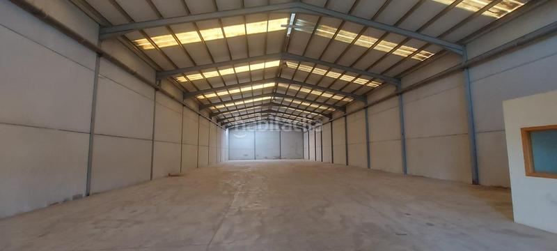 Foto dfbb628e-0b0f-410a-8a21-4b90130ae93f. Bâtiment à usage industriel dans Altura