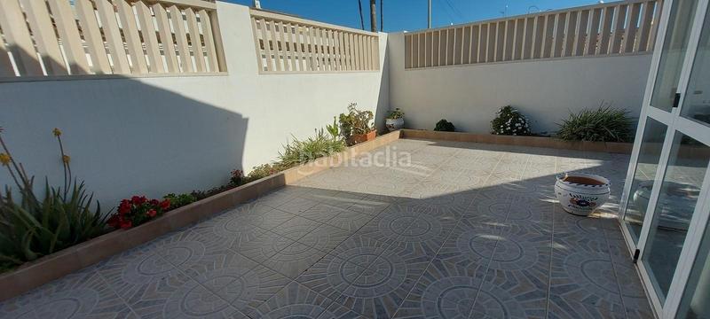 Foto 4f257d0d-9fc6-4da7-a2d0-46ccf0ebc41d. Casa aparellada amb calefacció aparcament piscina a Sagunt