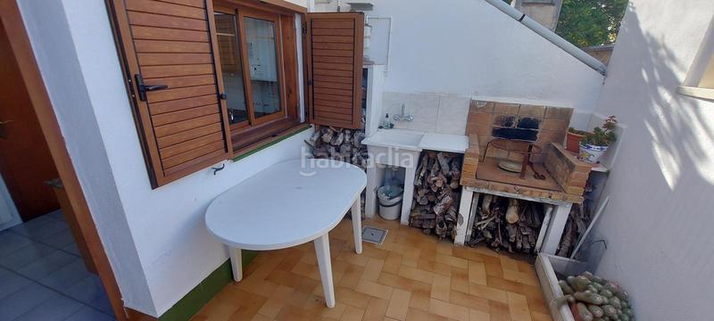 Foto e37f4afe-b7dd-4d24-b21a-407e763b46d4. Casa aparellada amb calefacció aparcament piscina a Sagunt