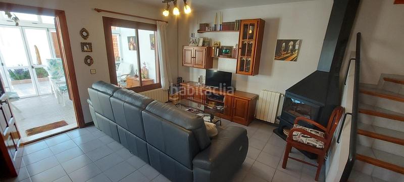 Foto ef20334c-ffb6-4d76-ac97-dd0ea1013486. Casa aparellada amb calefacció aparcament piscina a Sagunt