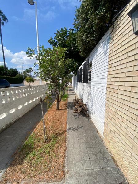 Foto 6c57f15d-831b-4d06-9d91-de43b8bd904a. Chalet mit parking pool in Corinto-Almardà Sagunt