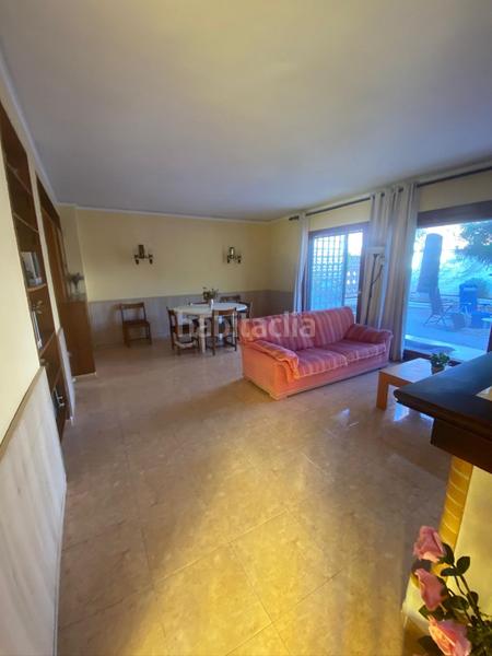 Foto c63bd3ce-0179-45bb-87d7-1cda5ddc634d. Chalet mit parking pool in Corinto-Almardà Sagunt