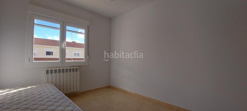 Foto 3ef55ced-0d79-4fe9-9ad0-ede301a7a9f7. Semi detached house with heating in Montalbo