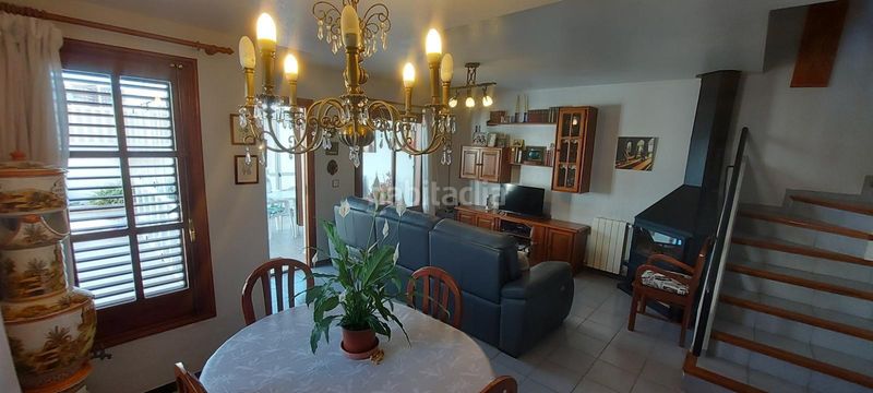 Foto 1cf06a3e-2c71-4012-8e0b-d65c4aae818c. Casa aparellada amb aparcament a Corinto-Almardà Sagunt
