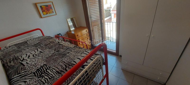 Foto 77d1c4aa-34f5-460d-b7ad-6693297718bb. Casa aparellada amb aparcament a Corinto-Almardà Sagunt