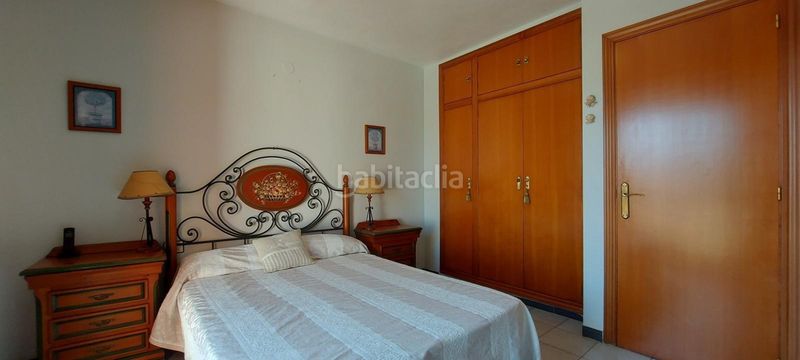 Foto 7a524575-62c4-4509-9646-060317cd3a63. Casa aparellada amb aparcament a Corinto-Almardà Sagunt