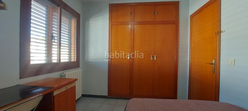Foto c4eba784-0b38-4ad9-b687-e109c19316f5. Casa aparellada amb aparcament a Corinto-Almardà Sagunt