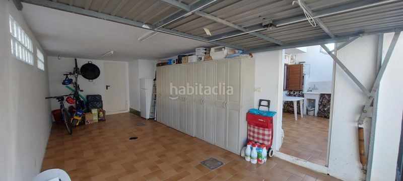 Foto c7470649-3c16-4687-a99c-77cd8a24eb3b. Casa aparellada amb aparcament a Corinto-Almardà Sagunt