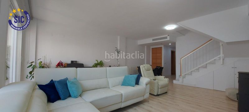 Foto 374c6983-b96e-4b26-976c-131ac4afceff. Casa adossada amb calefacció aparcament piscina a Almenara