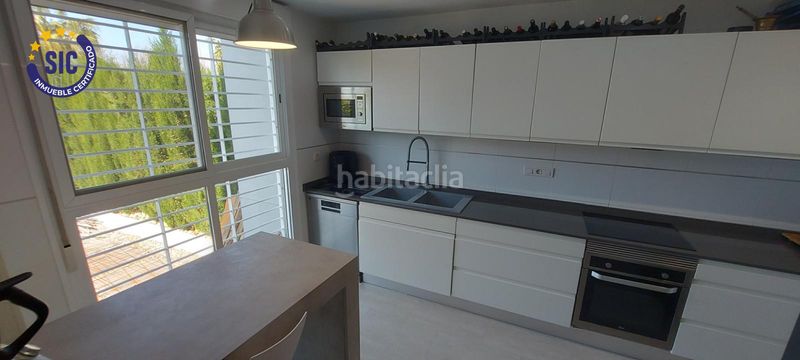 Foto cb82265a-c92b-4ecd-af03-e98f1bb76e7d. Casa adossada amb calefacció aparcament piscina a Almenara