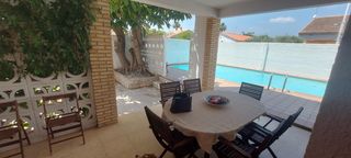 Location Maison à Corinto-Almardà. Chalet independiente en alquiler  muy cerca de la playa de corin