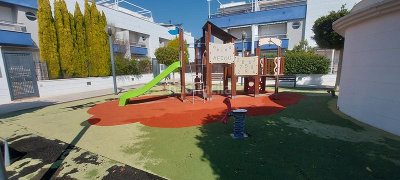 Foto 852a9509-7163-4a63-a2c9-d68514349e42. Casa adossada amb calefacció aparcament piscina a Almenara