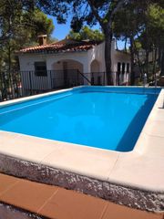 Casa a Torres Torres. Chalet urbano en venta en la urbanización el tochar