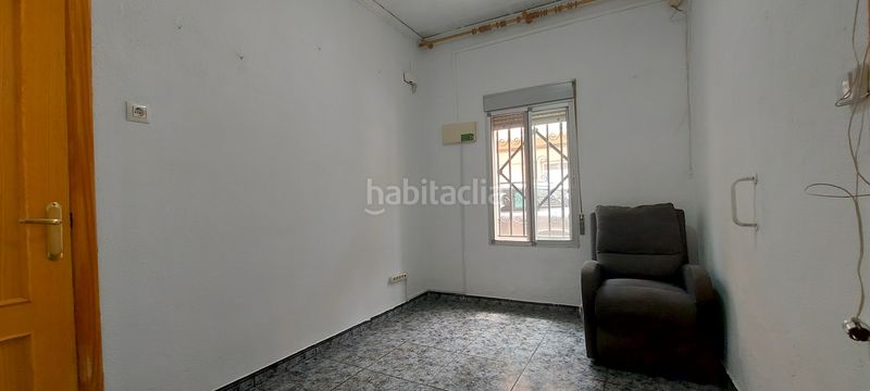 Foto 1740790c-2d2d-4f0c-89d9-806315fb1f7f. Pis a playa puerto de Sagunto Sagunt
