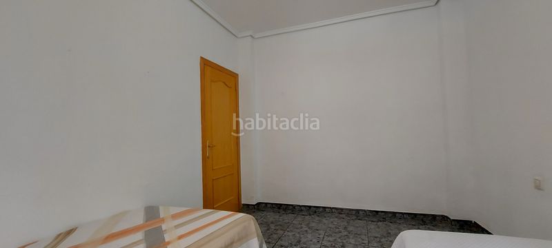 Foto c9cd66d6-8cbe-4577-92f6-e4b38779791a. Pis a playa puerto de Sagunto Sagunt