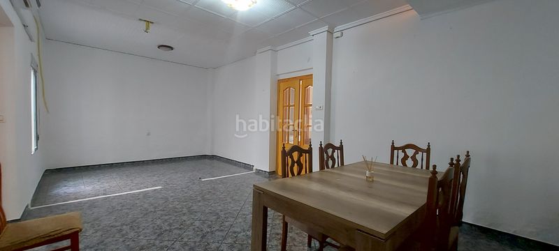 Foto e587b161-70f2-4a39-8595-14346e981609. Pis a playa puerto de Sagunto Sagunt