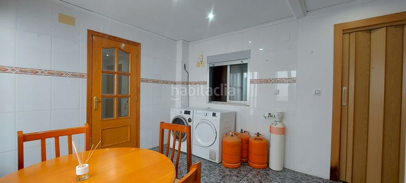 Foto ef21c064-997d-4b3c-b24d-89514ccae09e. Pis a playa puerto de Sagunto Sagunt