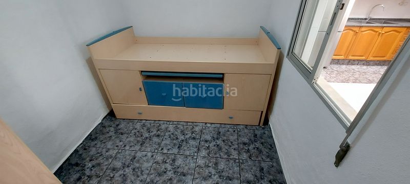 Foto fef13b0a-759d-4ab5-b021-b5c54218244e. Pis a playa puerto de Sagunto Sagunt