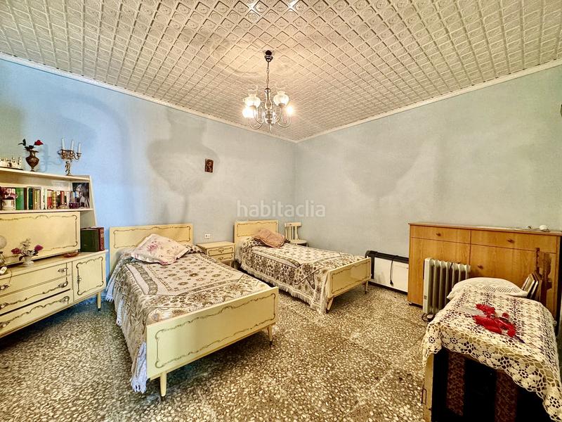 Foto 2360e21b-ea4d-46cc-b601-10fa40a423f0. Casa adossada amb calefacció aparcament a Pozorrubielos de la Mancha