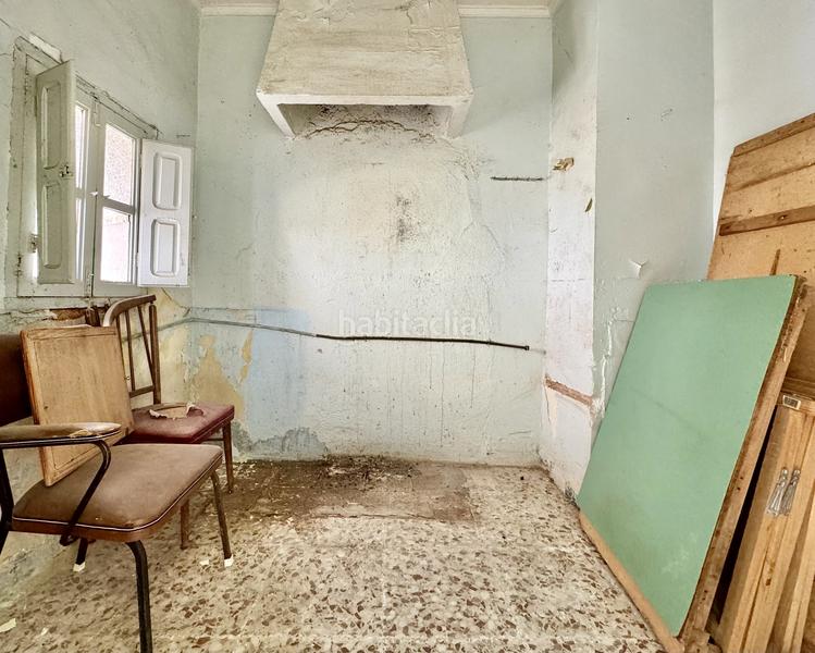 Foto 5c1b9c55-d6f5-411b-919f-f68323e7de5a. Casa adossada amb calefacció aparcament a Pozorrubielos de la Mancha