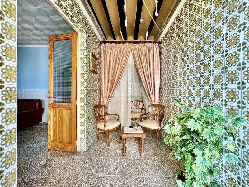 Foto 71cc6df2-6a82-480b-9fd4-04b343cdb411. Casa adossada amb calefacció aparcament a Pozorrubielos de la Mancha