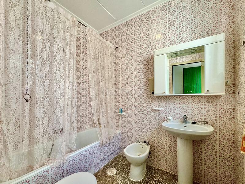 Foto c447d7e9-4231-4883-acce-9e861b351fbd. Casa adossada amb calefacció aparcament a Pozorrubielos de la Mancha