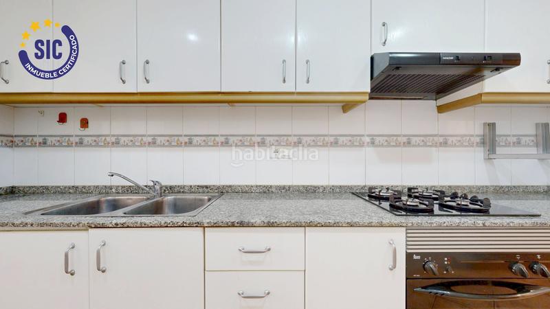 Foto 1b12c3f7-b201-481c-825b-0ebbe7c3a807. Pis amb calefacció aparcament a Zona Calle Valencia Torrent